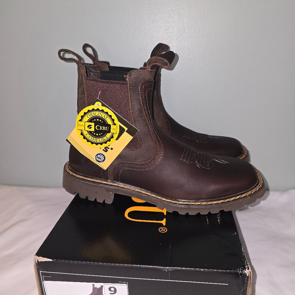 CEBU Men's BC Track Western Chelsea Boots in Brown, US Size 9, New in Box